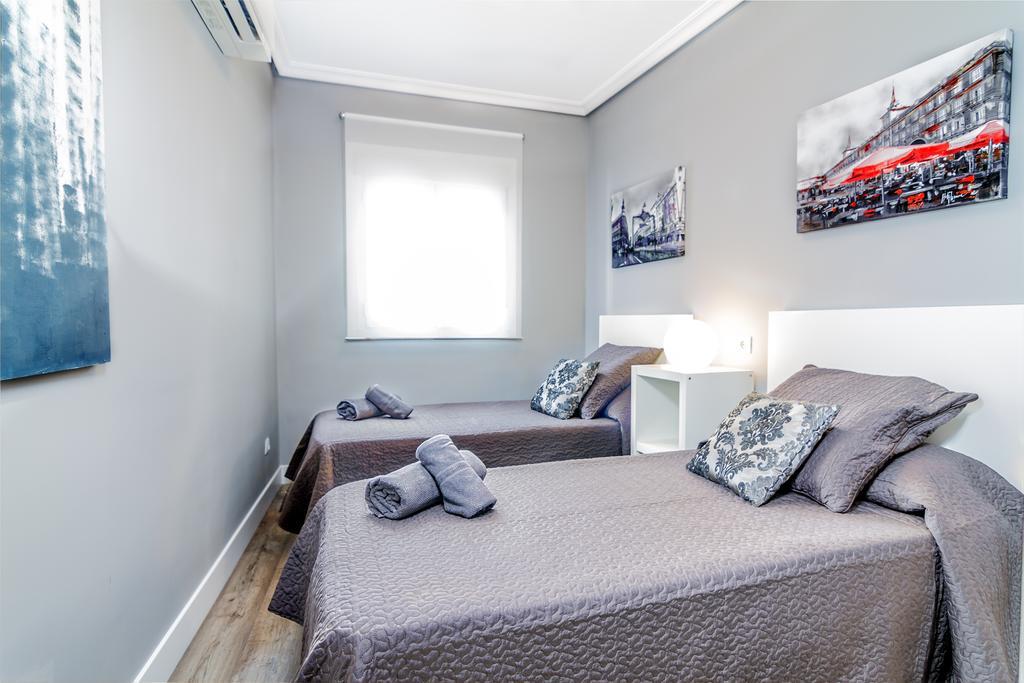 Habitat Apartments Latina Madrid Camera foto
